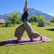 Lili Flow'er Yoga