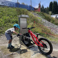 Borne de lavage VTT à Morillon 1100 Les Esserts