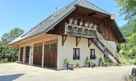 Le Roc des Boeufs Stopover Gîte