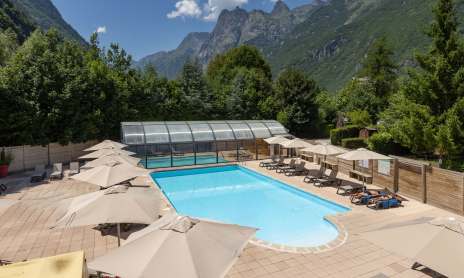 Chateau de Rochetaillée campsite