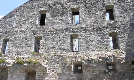 Cloître de l'ancienne abbaye