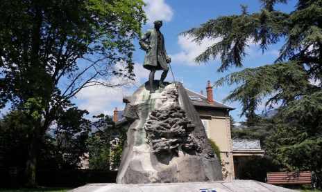 Statue de Jean-Jacques Rousseau