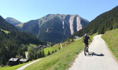 Electric MTB group course