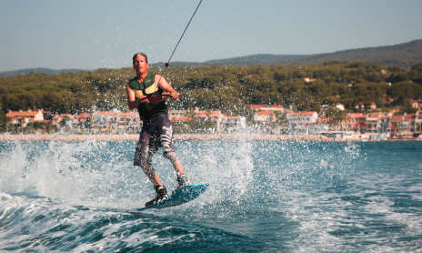 Ski nautique, monoski ou wakeboard - Wake sensation