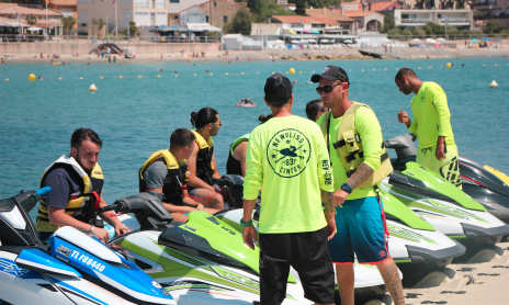 Discovering or touring on a jet ski without a licence with a state instructor - New Gliss