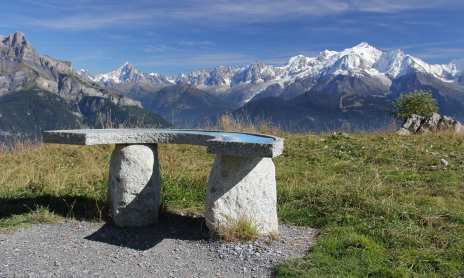 Hiking & Jeep Trail: Mayères from Burzier