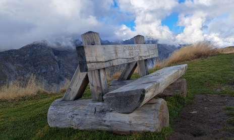 Grand Croisse Baulet from Avenaz - footpath