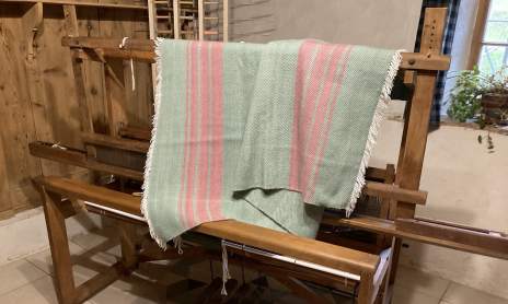 Bémont Farm: weaving workshop and mountain refreshment bar