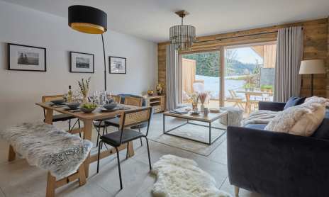Lodge Nicola - OVO Network