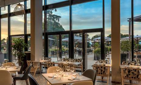 Yacht Restaurant