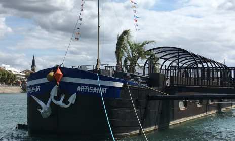 La Péniche Slow Food Café