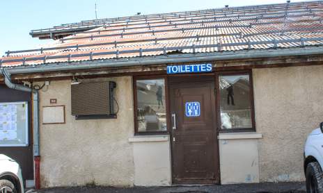 Les Molliettes public WC