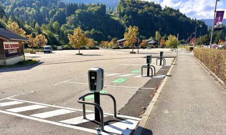 Bornes de recharge pour voiture électrique - Parking du Grand Massif Express
