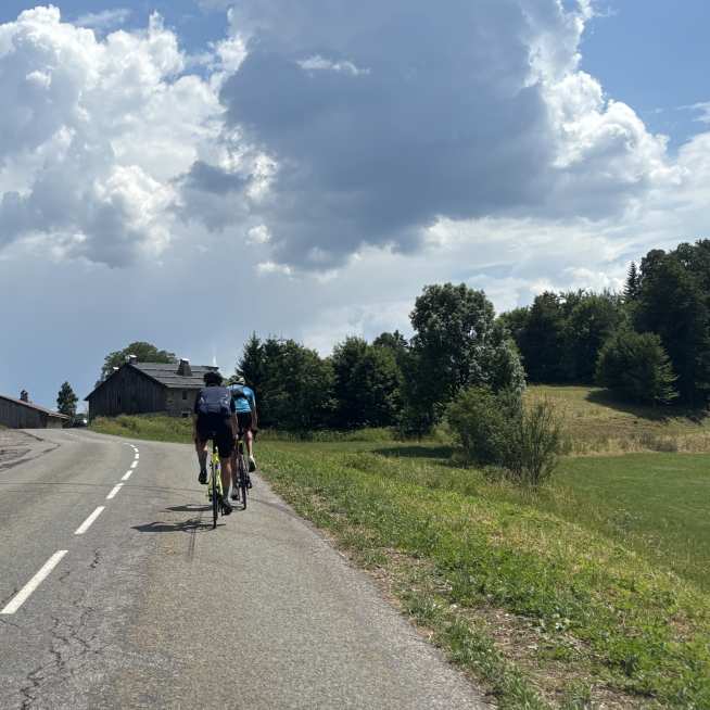 image article Vélo de route | 3 itinéraires à tester à Môle & Brasses