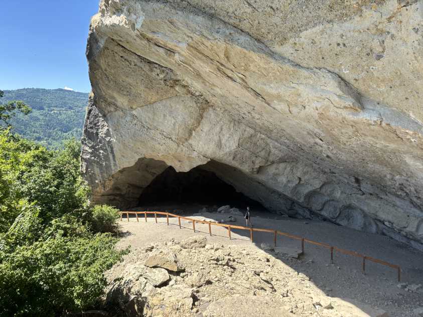 Les meulières du Mont Vouan image