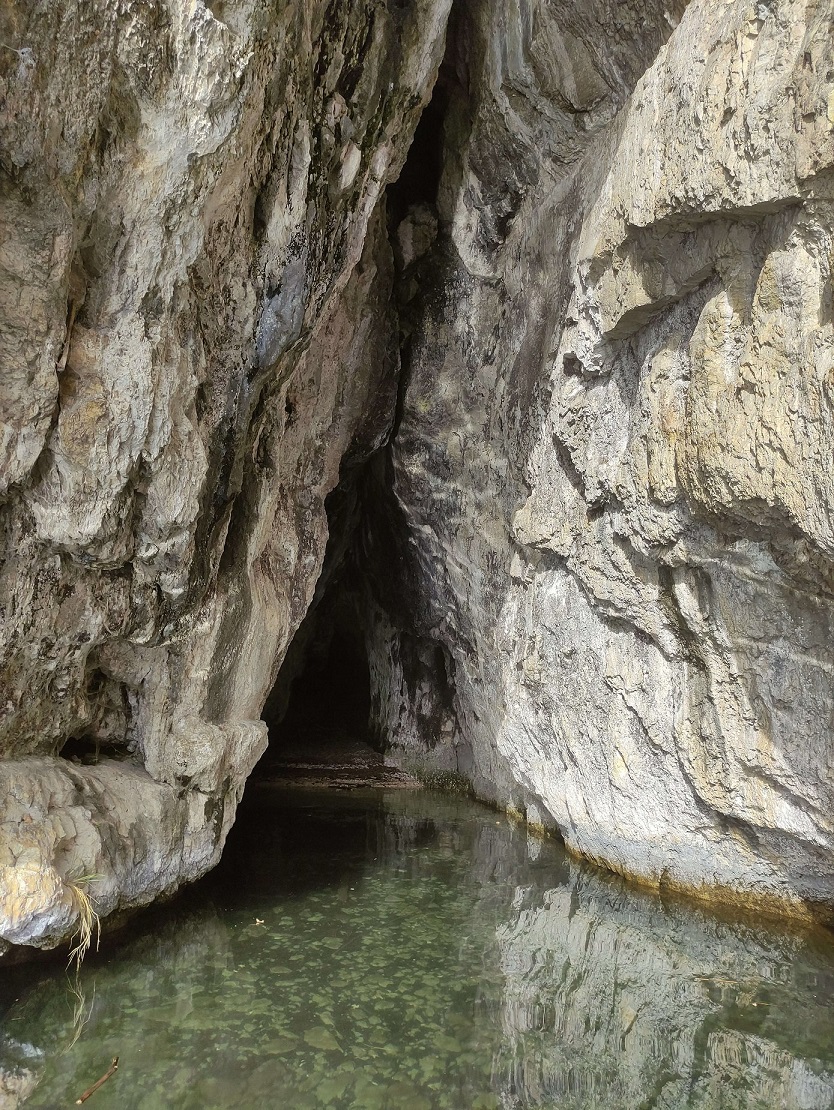 Grotte dans le Roc de Chère Annecy | Activites