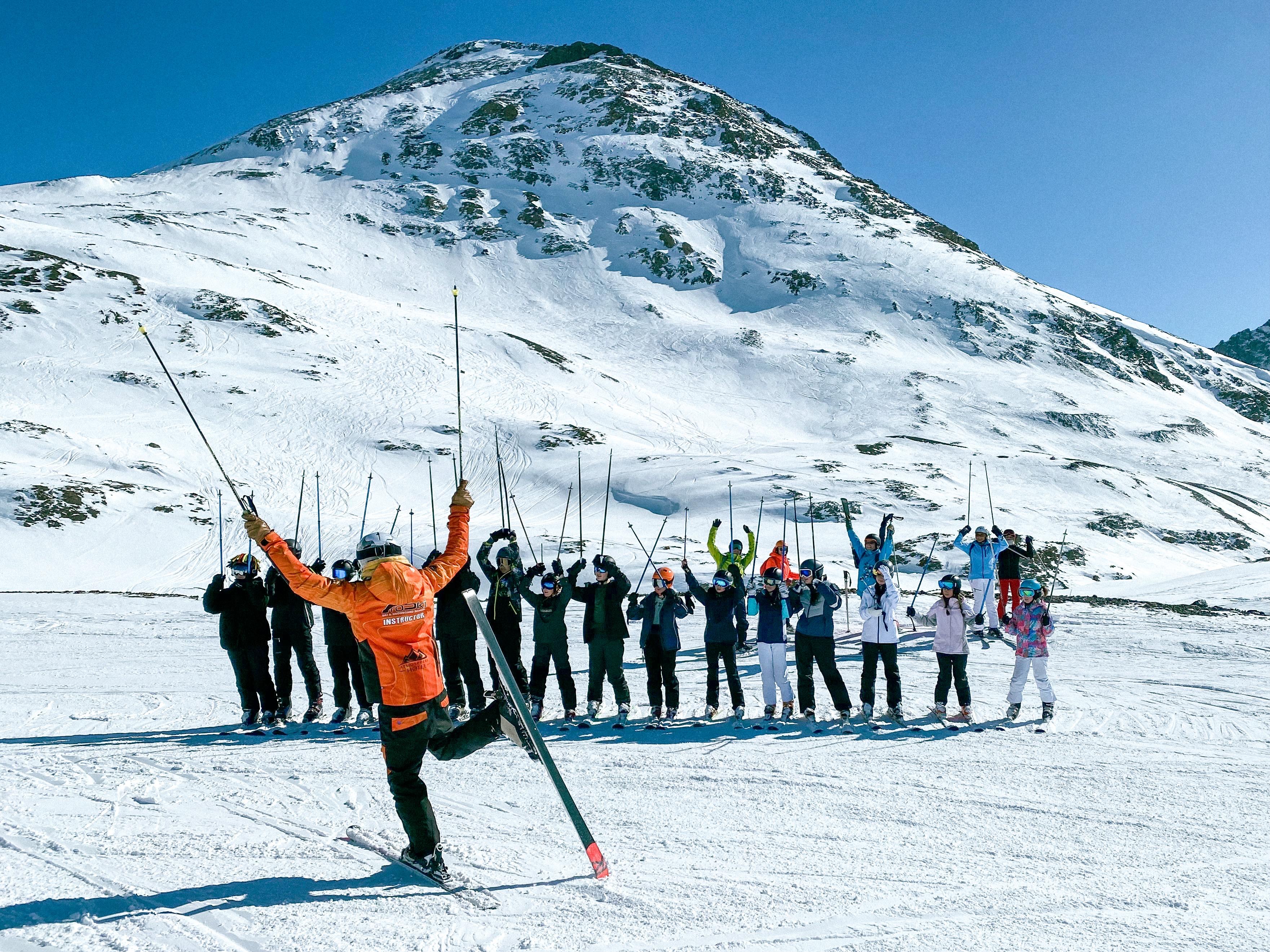 Ski & snowboard school Proski | Activities