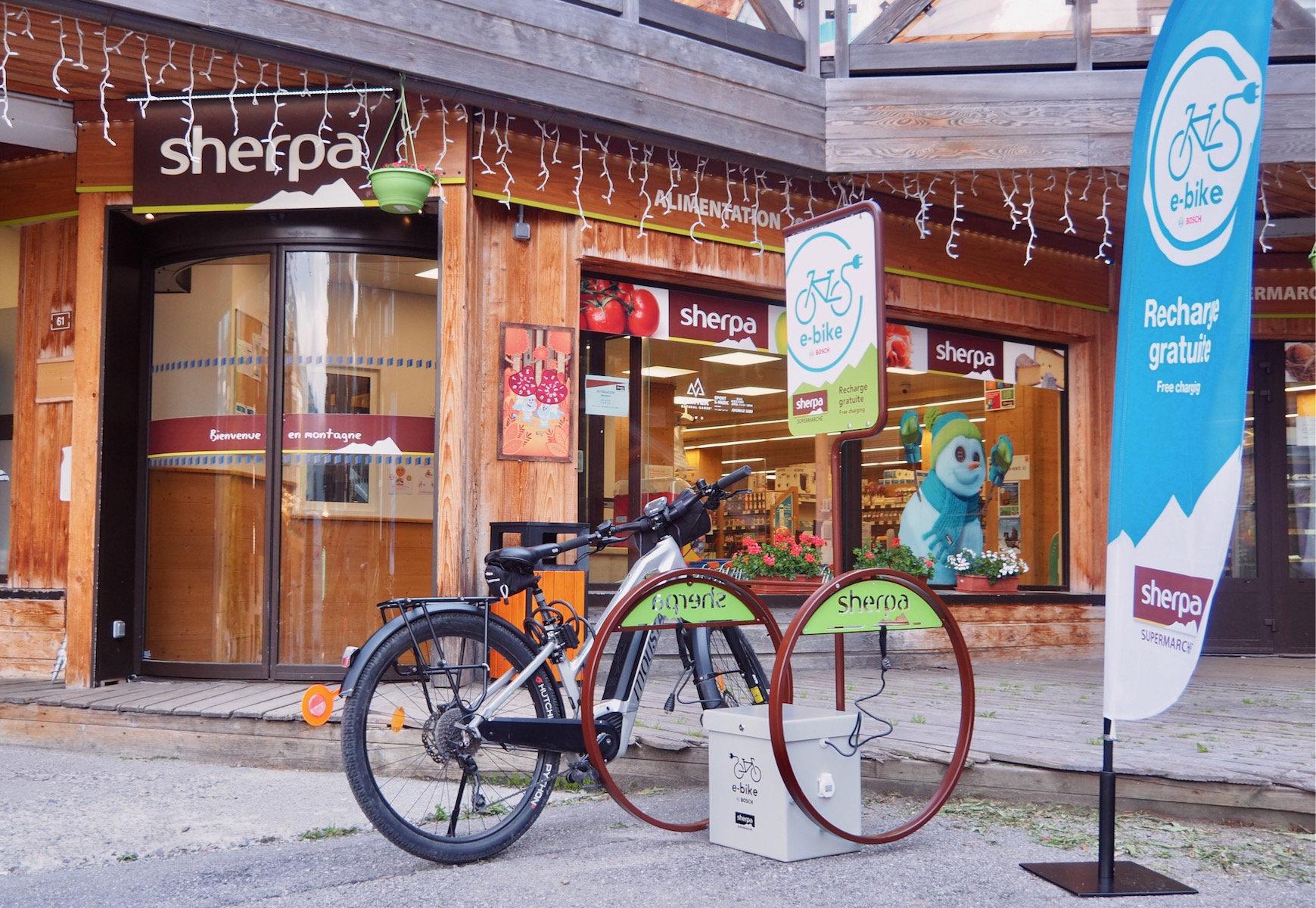 Sherpa Centre Supermarket | Shops and services