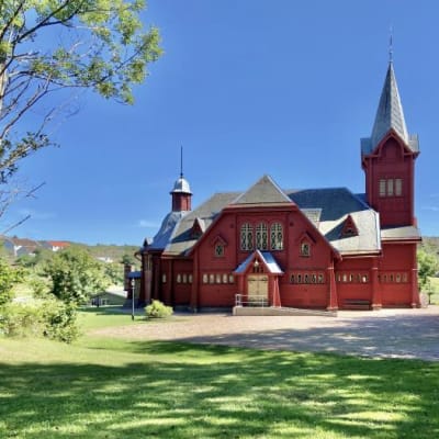 Pelargonmuseum, H�lleviksstrand kyrka och G�ks�ter
