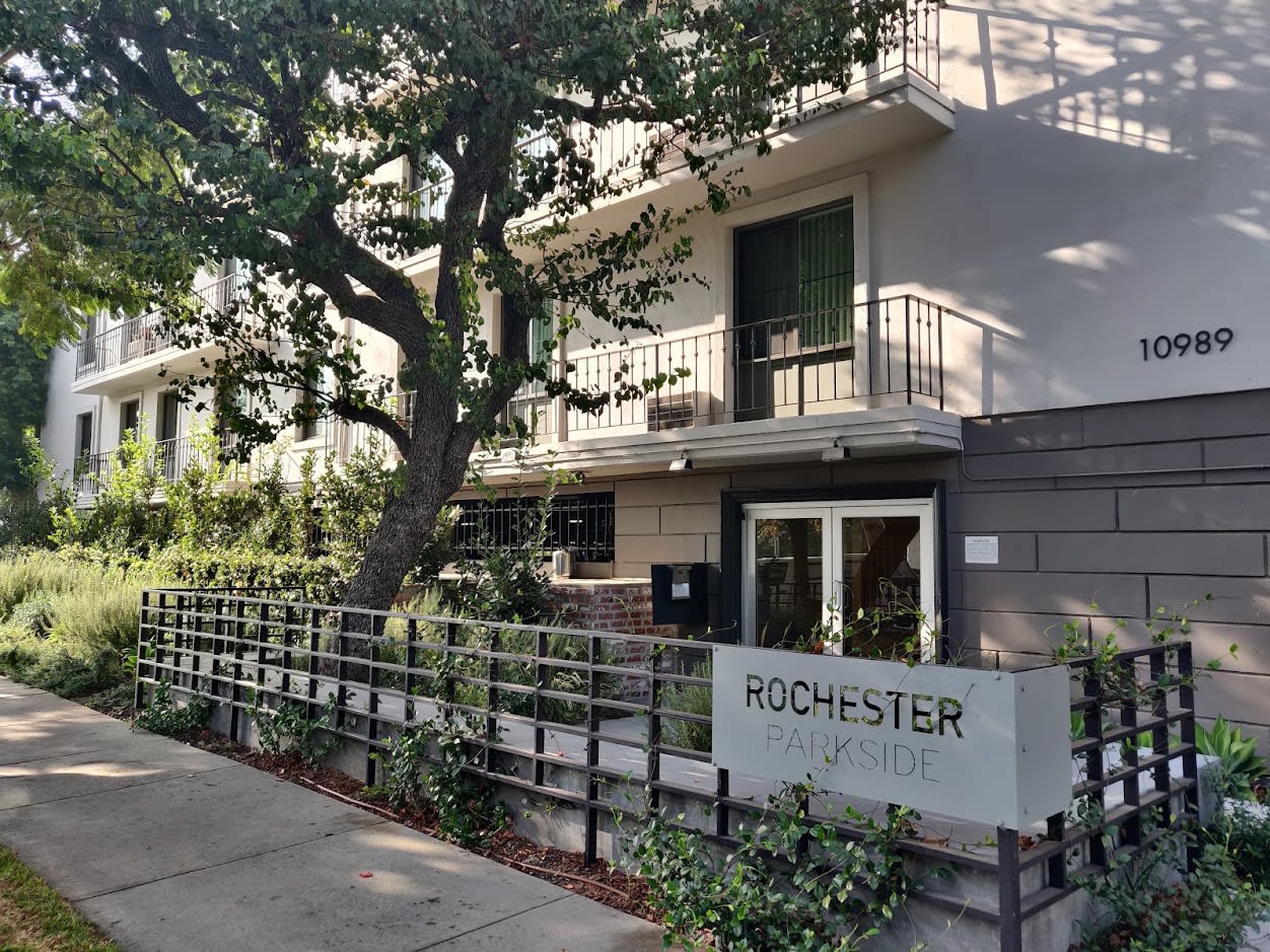 Rochester Parkside, ucla, 10989 Rochester, Los Angeles, CA 90024