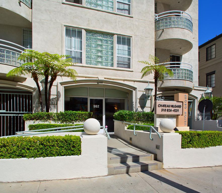 Chateau Hilgard, ucla, 962 Hilgard Avenue, Los Angeles, CA 90024