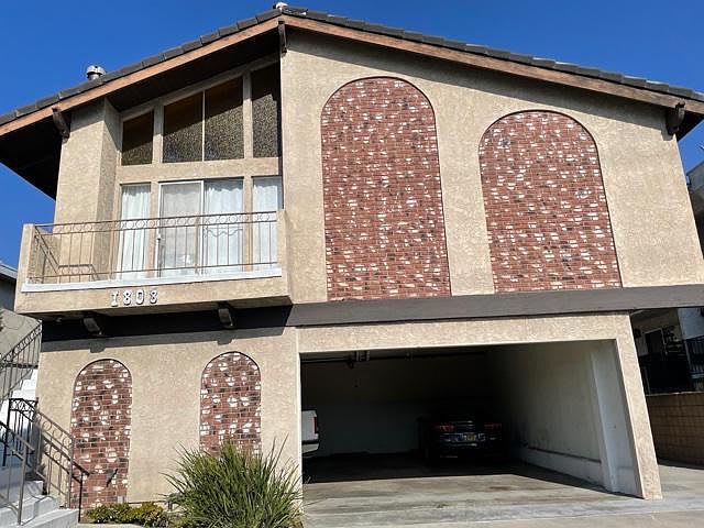 Bundy Apartments, ucla, 1808 S. Bundy Drive, Los Angeles 90025