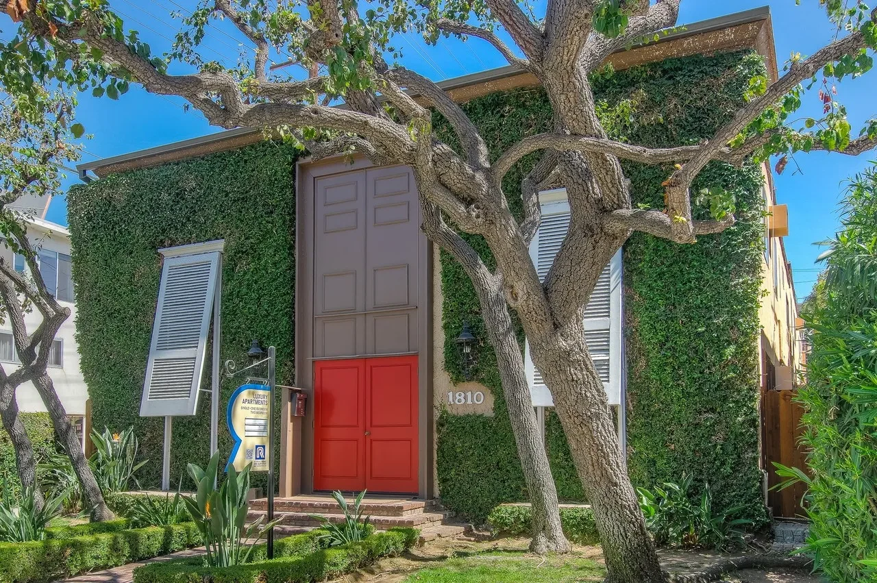 Prosser Apt, ucla, 1810 Prosser Ave, Los Angeles, CA 90025