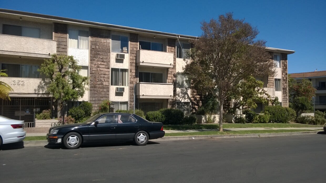 1352 Carmelina Ave, ucla, 1352 Carmelina Ave, Los Angeles, CA 90024