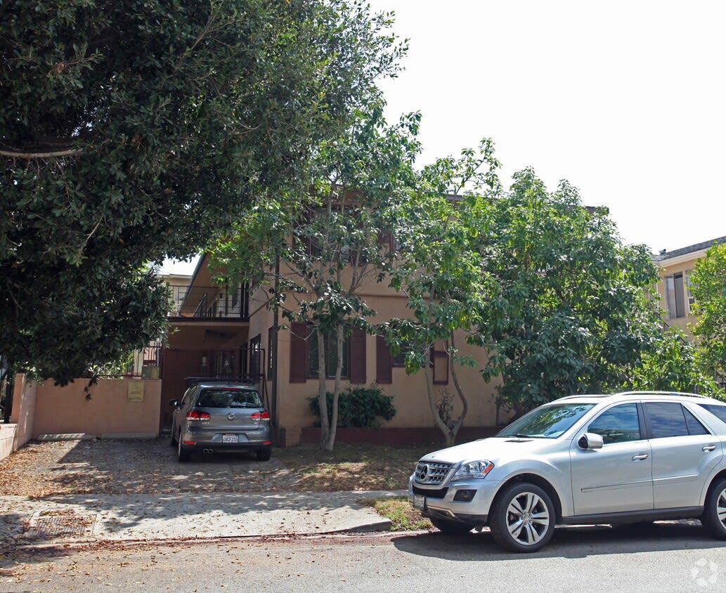 Barry Manor, ucla, 1242 Barry Ave, Los Angeles, CA 90025
