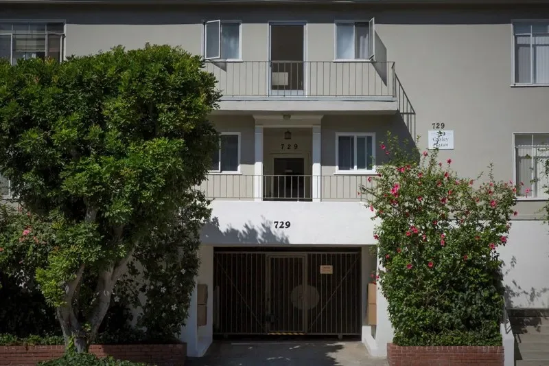 Gayley Manor Apartments, ucla, 729 Gayley Ave., Los Angeles, CA 90024