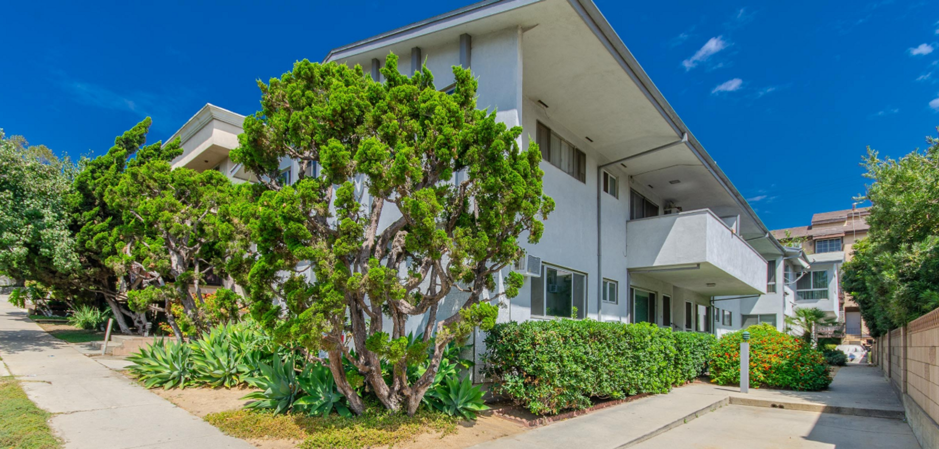 1430 Barrington, ucla, 1430 S Barrington Ave, Los Angeles, CA 90025, USA