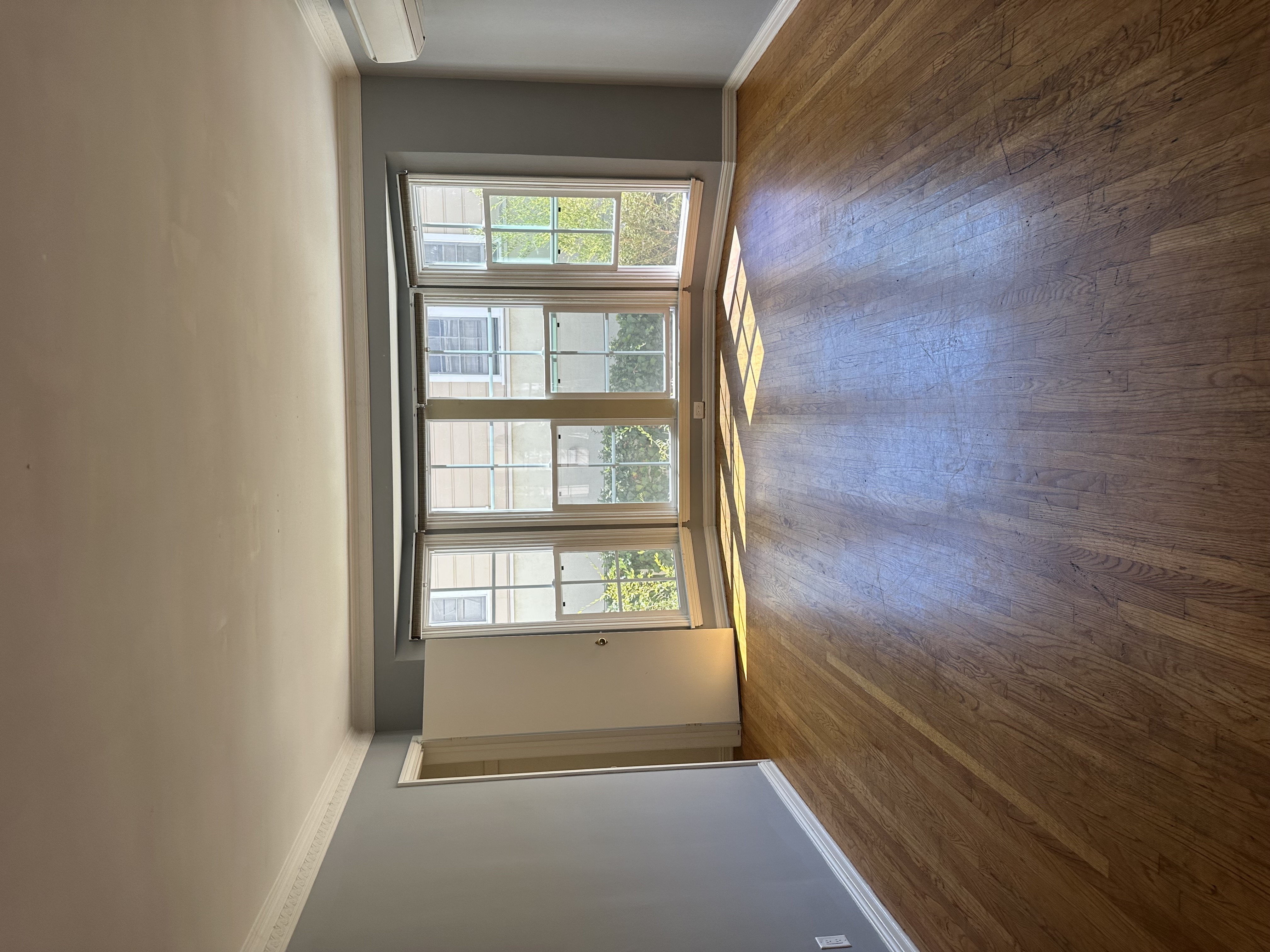 605 Midvale, ucla, 605 Midvale Ave, Los Angeles, CA 90024, USA