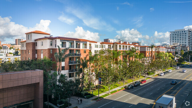 LA Luxury Furnished Housing, ucla, The Legacy At Westwood, 10833 Wilshire Blvd, Los Angeles, CA 90024, USA