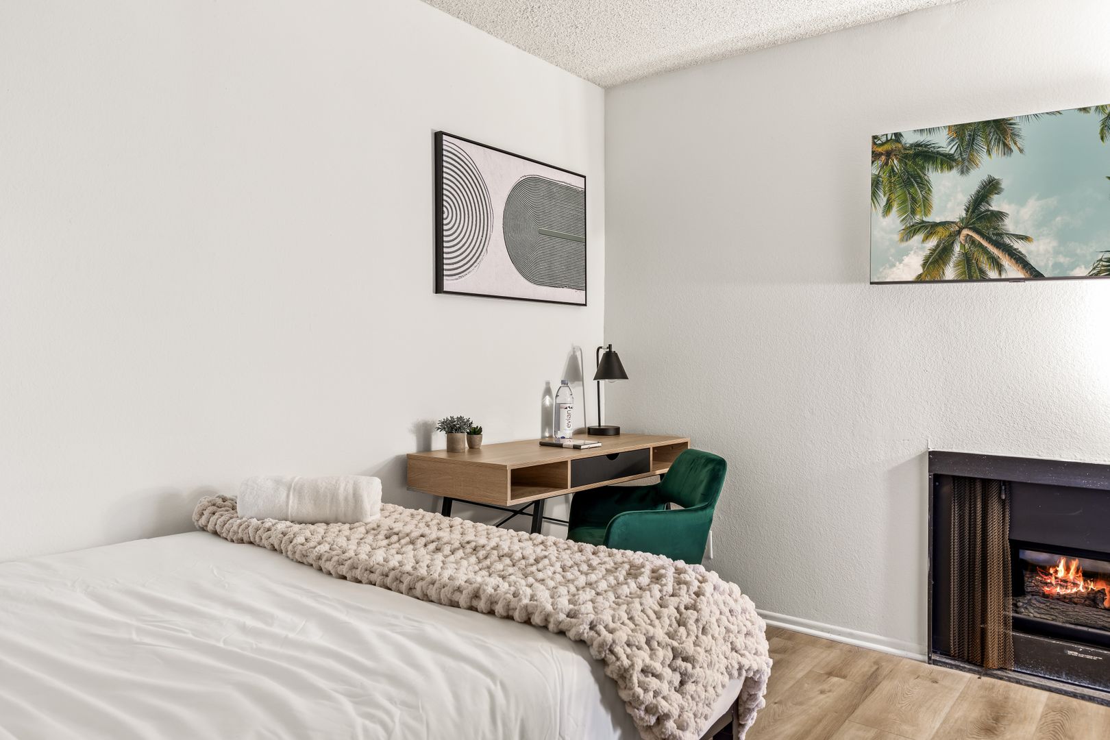 655 Kelton, ucla, 655 Kelton Ave, Los Angeles, CA 90024, USA