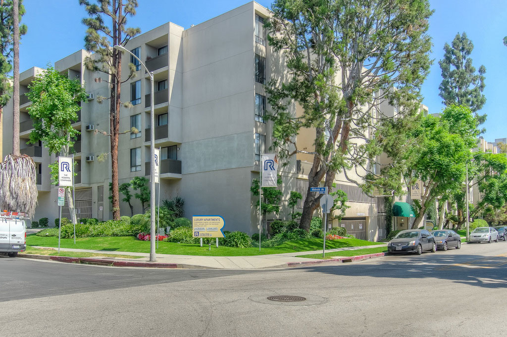 Roberts Rochester, ucla, 10933 Rochester Ave, Los Angeles, CA 90024, USA