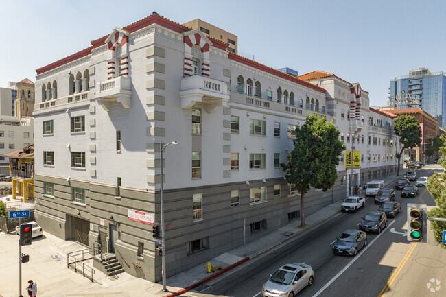 The Abbey, usc, 3550 W 6th St, Los Angeles, CA 90020, USA