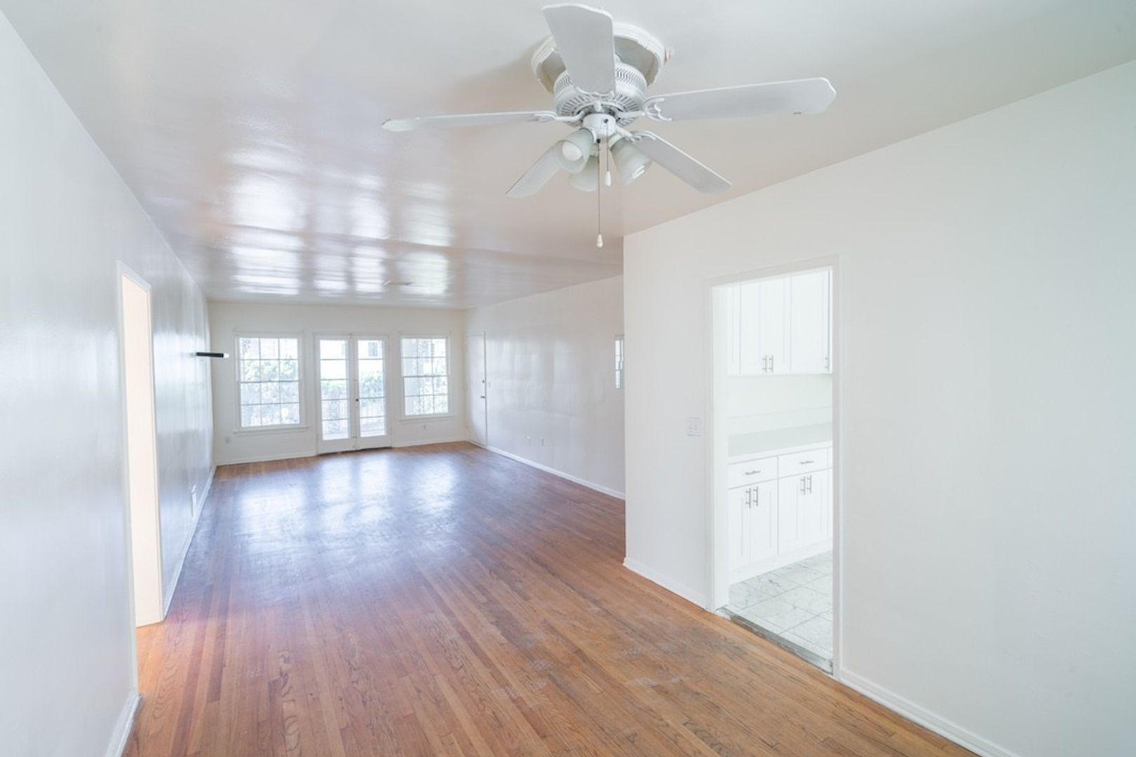 10998 Roebling, ucla, 10998 Roebling Ave, Los Angeles, CA 90024, USA