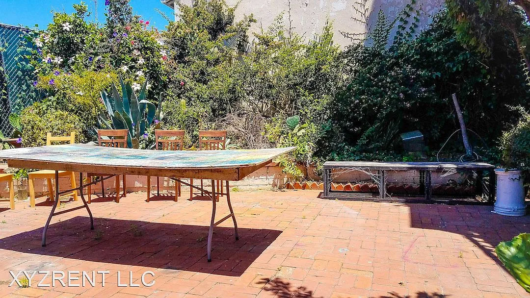 649 Midvale, ucla, 649 Midvale Ave, Los Angeles, CA 90024, USA