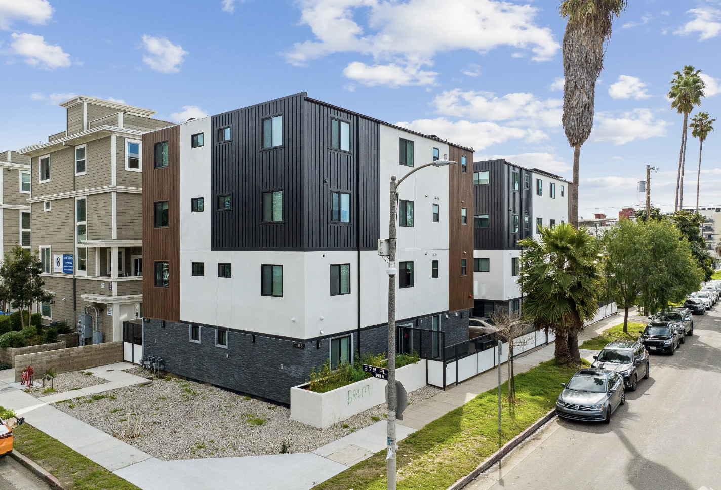 1186 W 37th Pl., usc, 1186 W 37th Pl, Los Angeles, CA 90007, USA