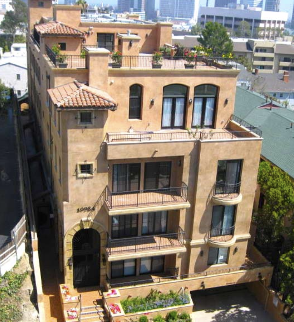 Mollie's Sublet, ucla, 10984 Strathmore Dr, Los Angeles, CA 90024, USA
