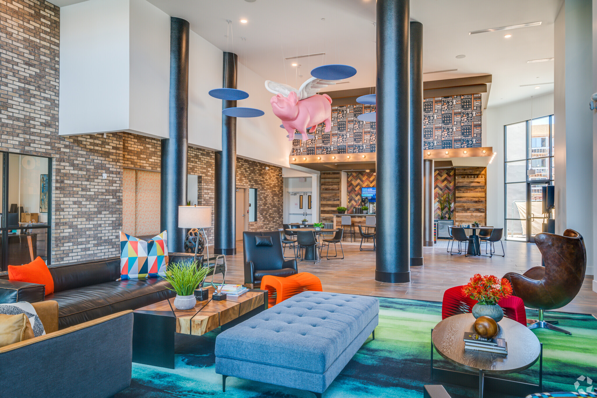 NOVO Broadway Apartments, asu, 711 W Broadway Rd, Tempe, AZ 85282, USA