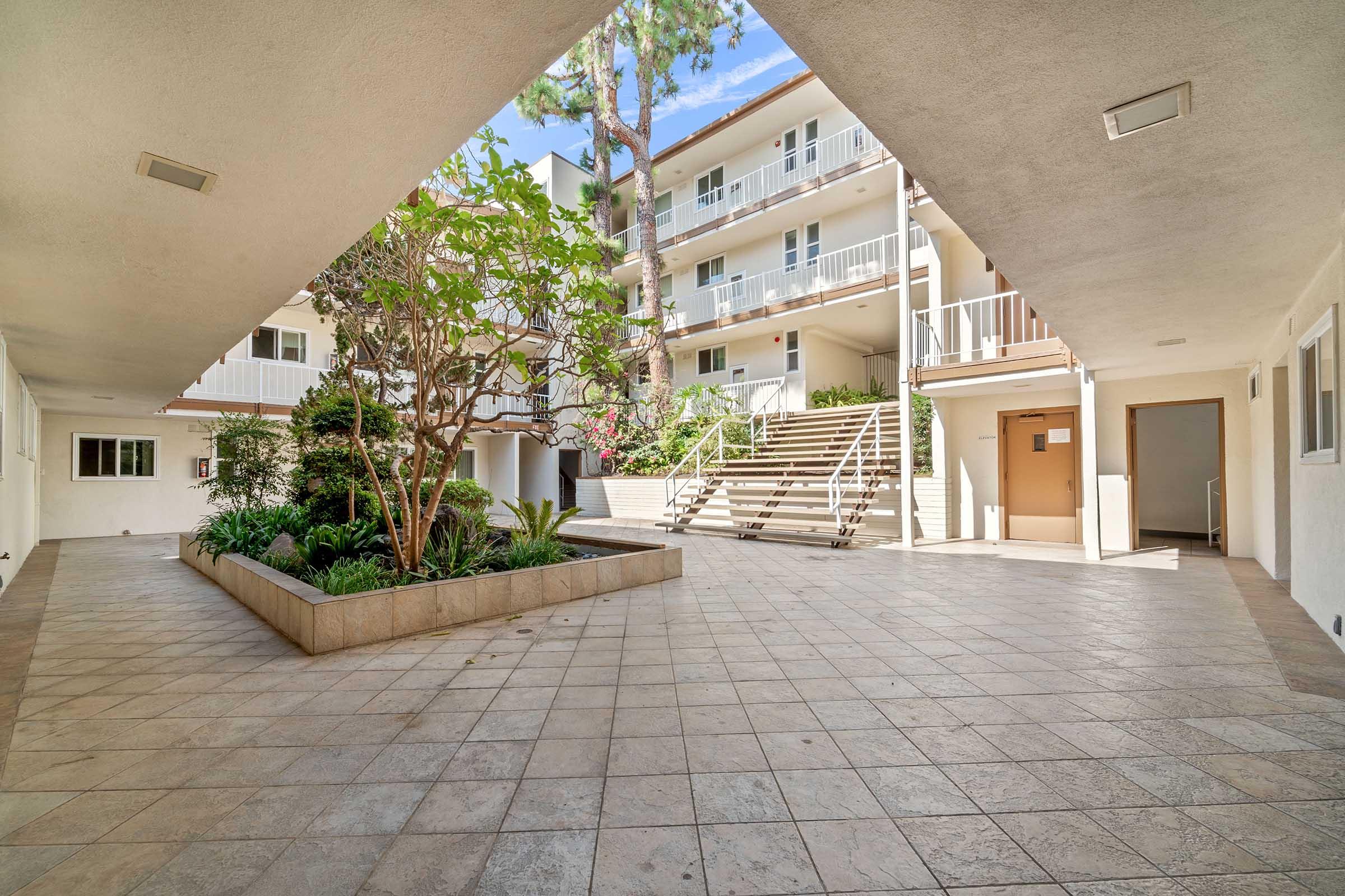 Levering Heights, ucla, 691 Levering Ave, Los Angeles, CA 90024, USA, Photo:9
