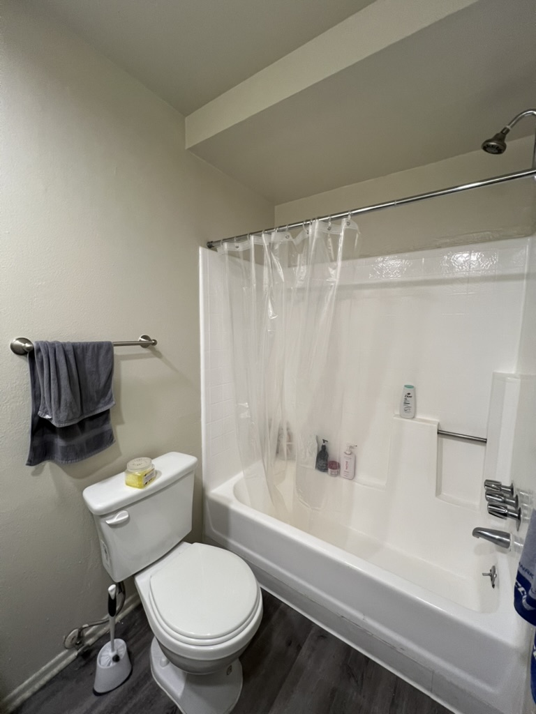 Subletting a spot in a 2bed/2bath apartment at UCLA , ucla, 747 Gayley Ave, Los Angeles, CA 90024, USA, Photo:7