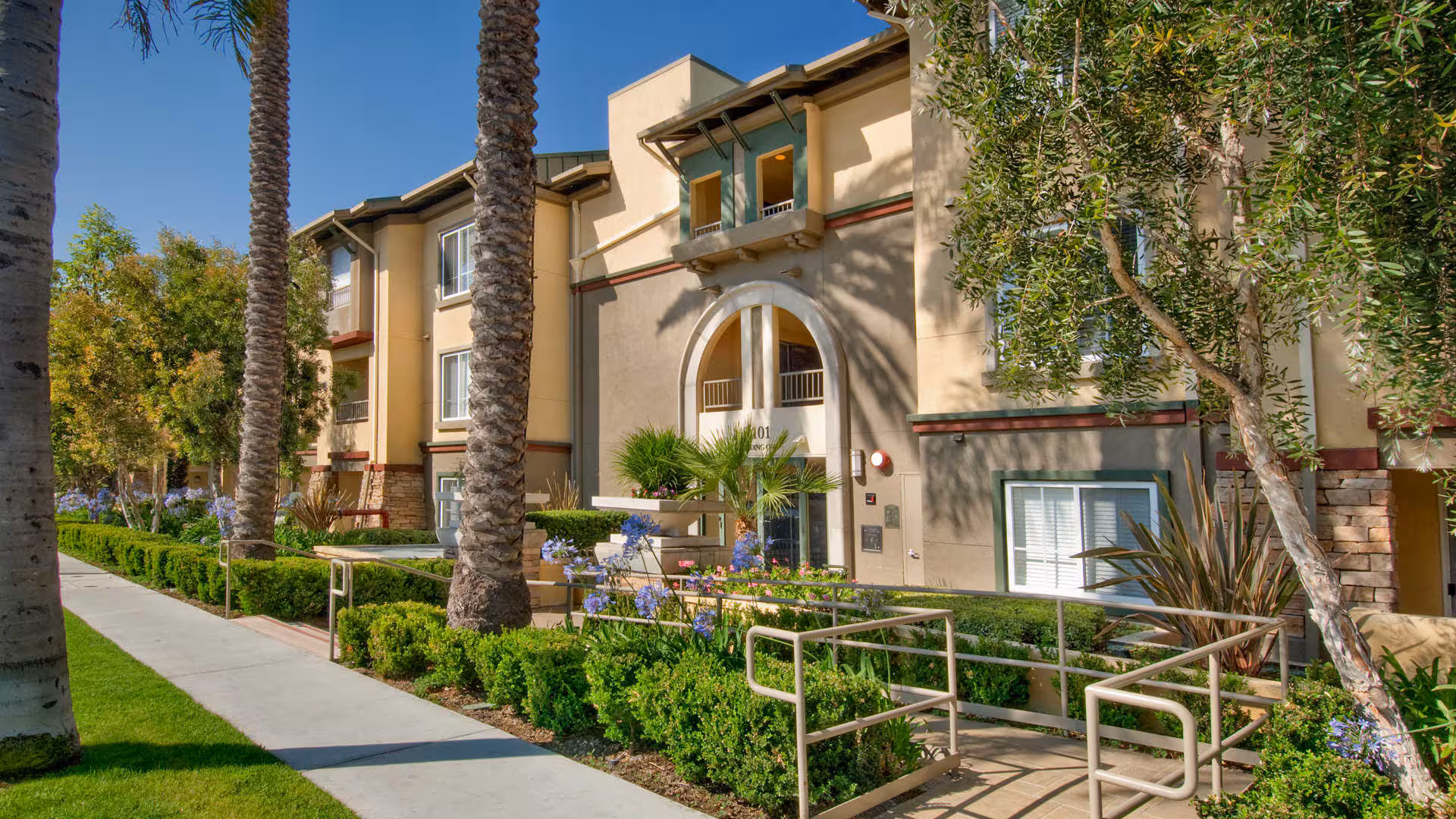 Westside, smc, 3165 Sawtelle Blvd, Los Angeles, CA 90066