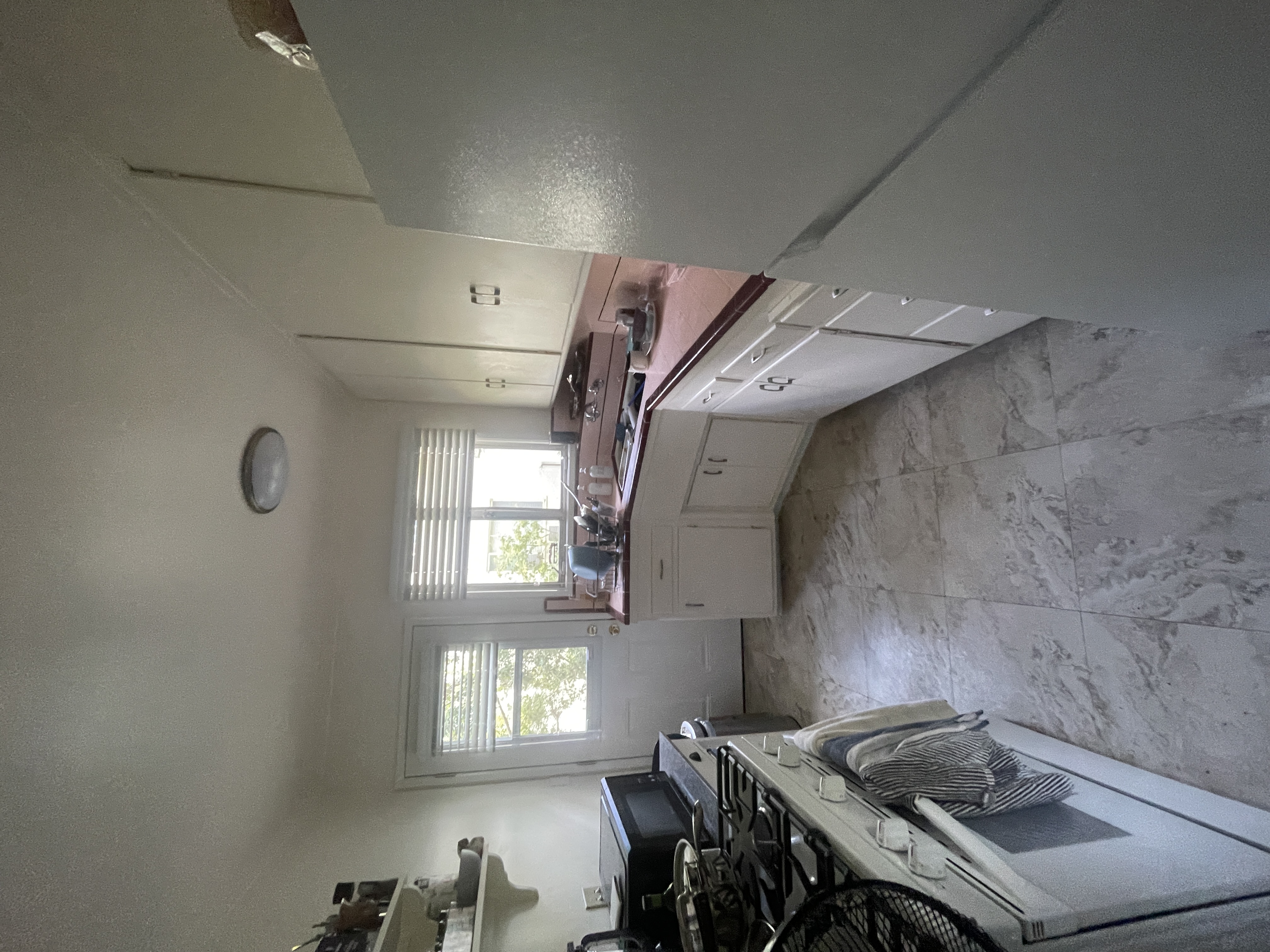 476 Midvale (spacious, cheap, close to campus), ucla, 476 Midvale Ave, Los Angeles, CA 90024, USA, Photo:3