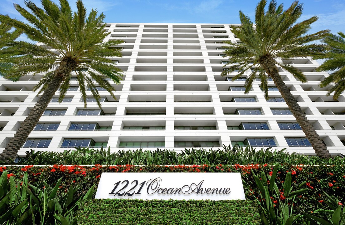 1221 Ocean Avenue, smc, 1221 Ocean Ave, Santa Monica, CA 90401, USA