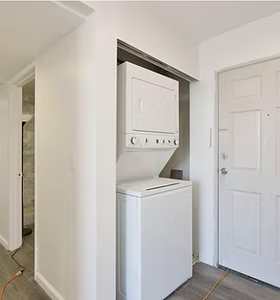 Spot in Double, ucla, 507 Glenrock Ave, Los Angeles, CA 90024, USA, Photo:1