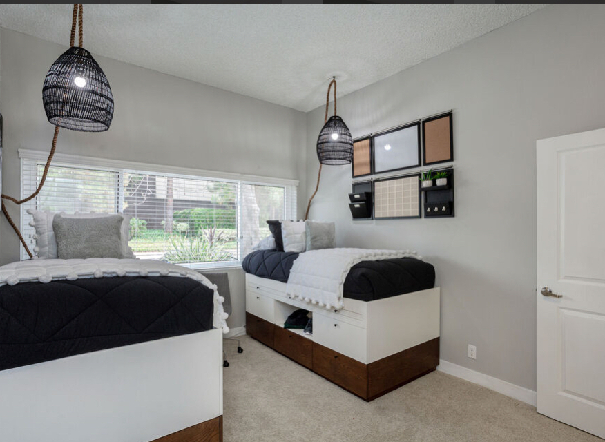 Single/Double for Girls, ucla, 555 Kelton Ave, Los Angeles, CA 90024, USA, Photo:1