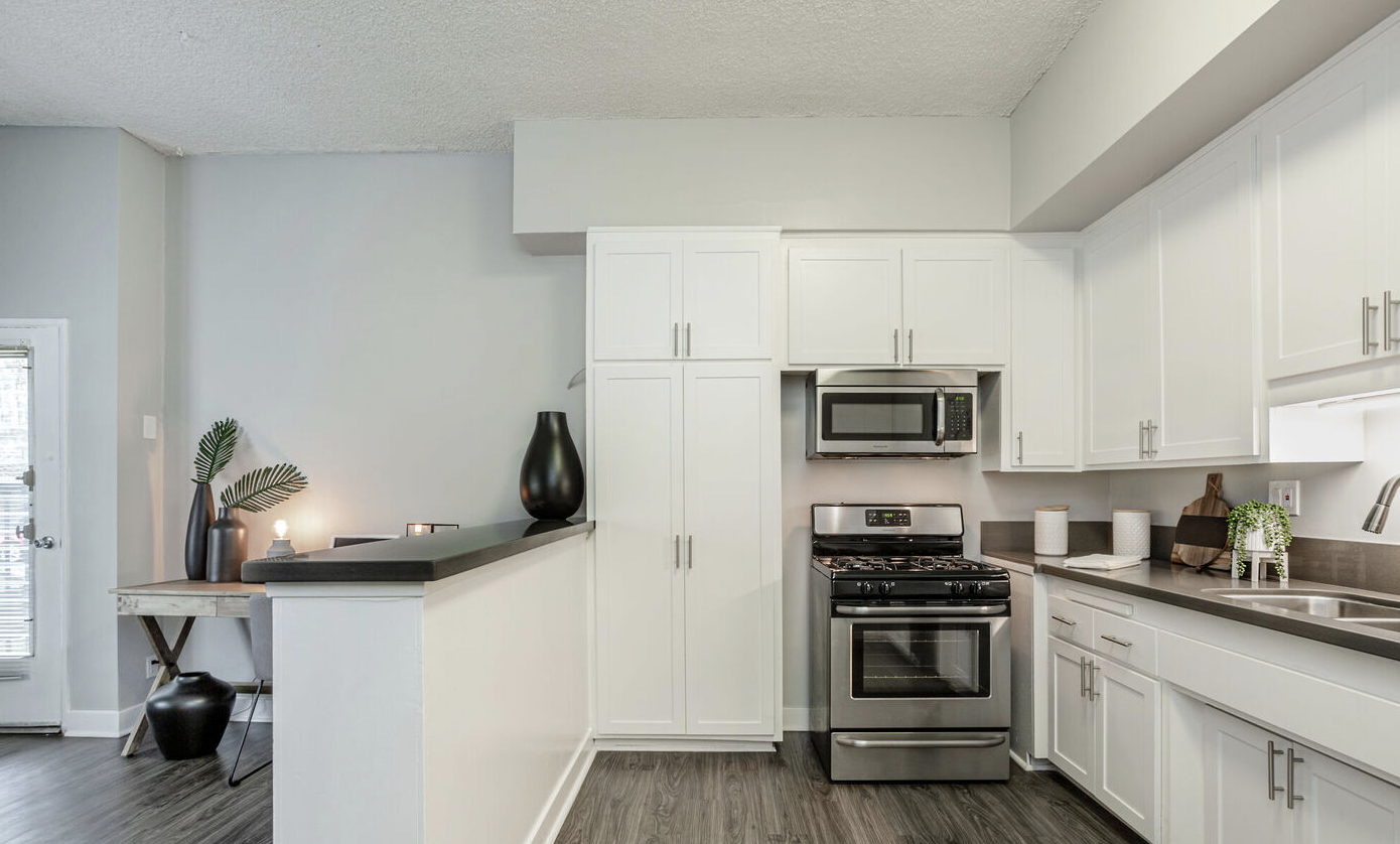 Single/Double for Girls, ucla, 555 Kelton Ave, Los Angeles, CA 90024, USA, Photo:5