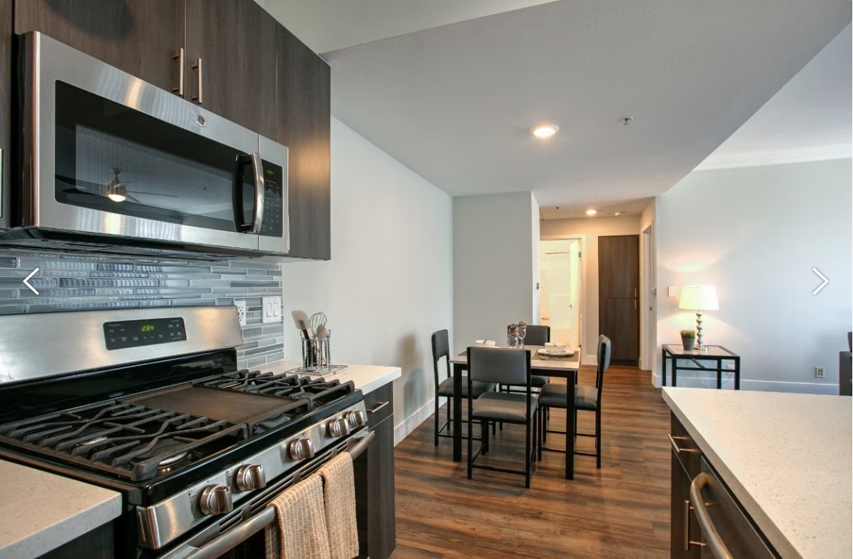2bd/2bth Looking for F Roommates, Fall Quarter Sublease (Sep-Dec) RENT NEGOTIABLE!, ucla, 540 Midvale Ave, Los Angeles, CA 90024, USA, Photo:2